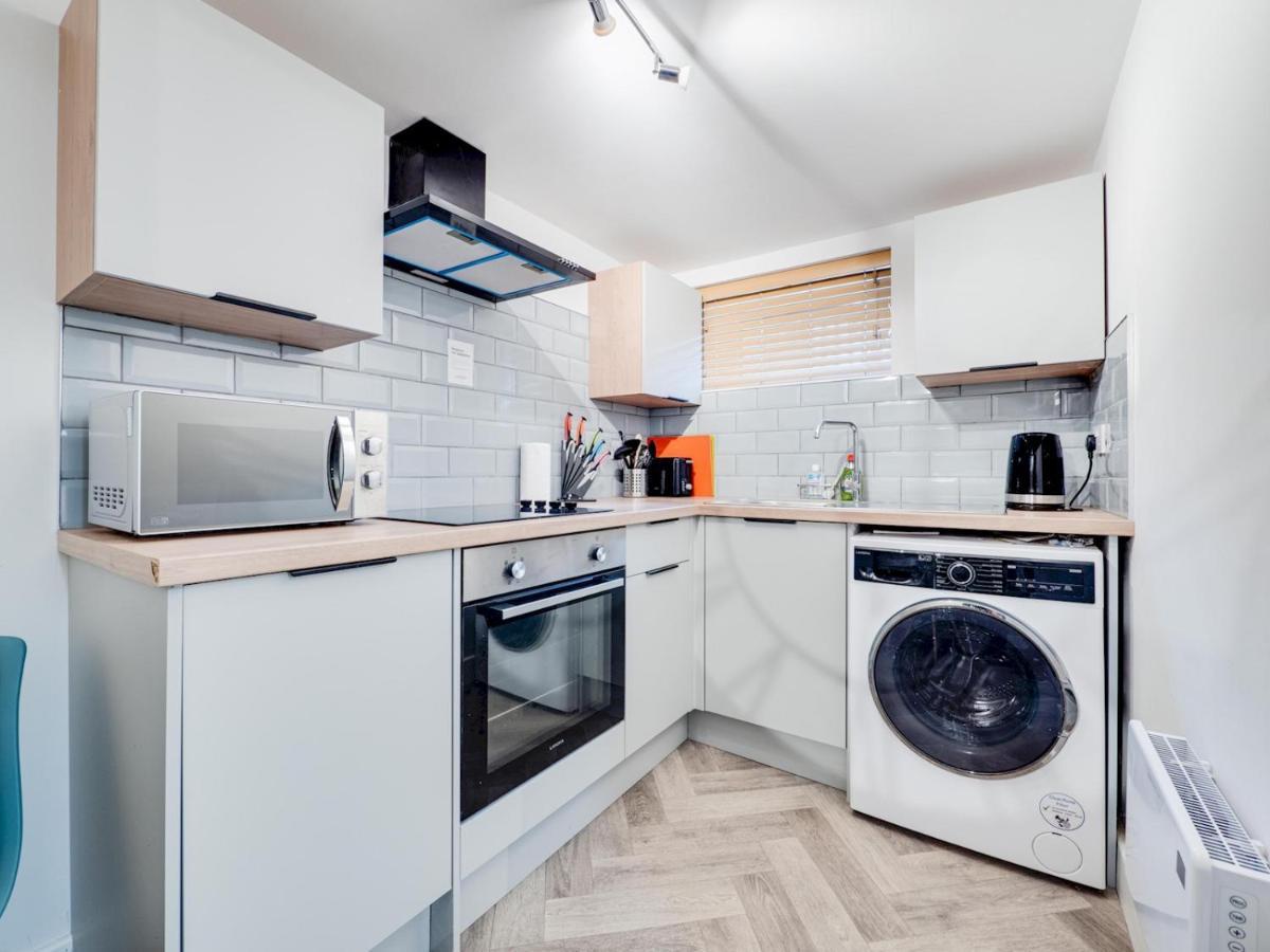 Pass The Keys Lovely 2 Bedroom Apartment In Манчестър Екстериор снимка